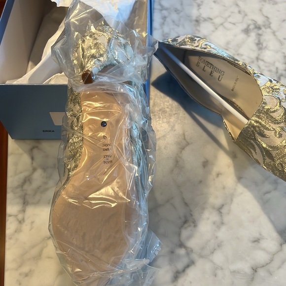 Something Bleu Erika Classic Pump NWT - Picture 9 of 9